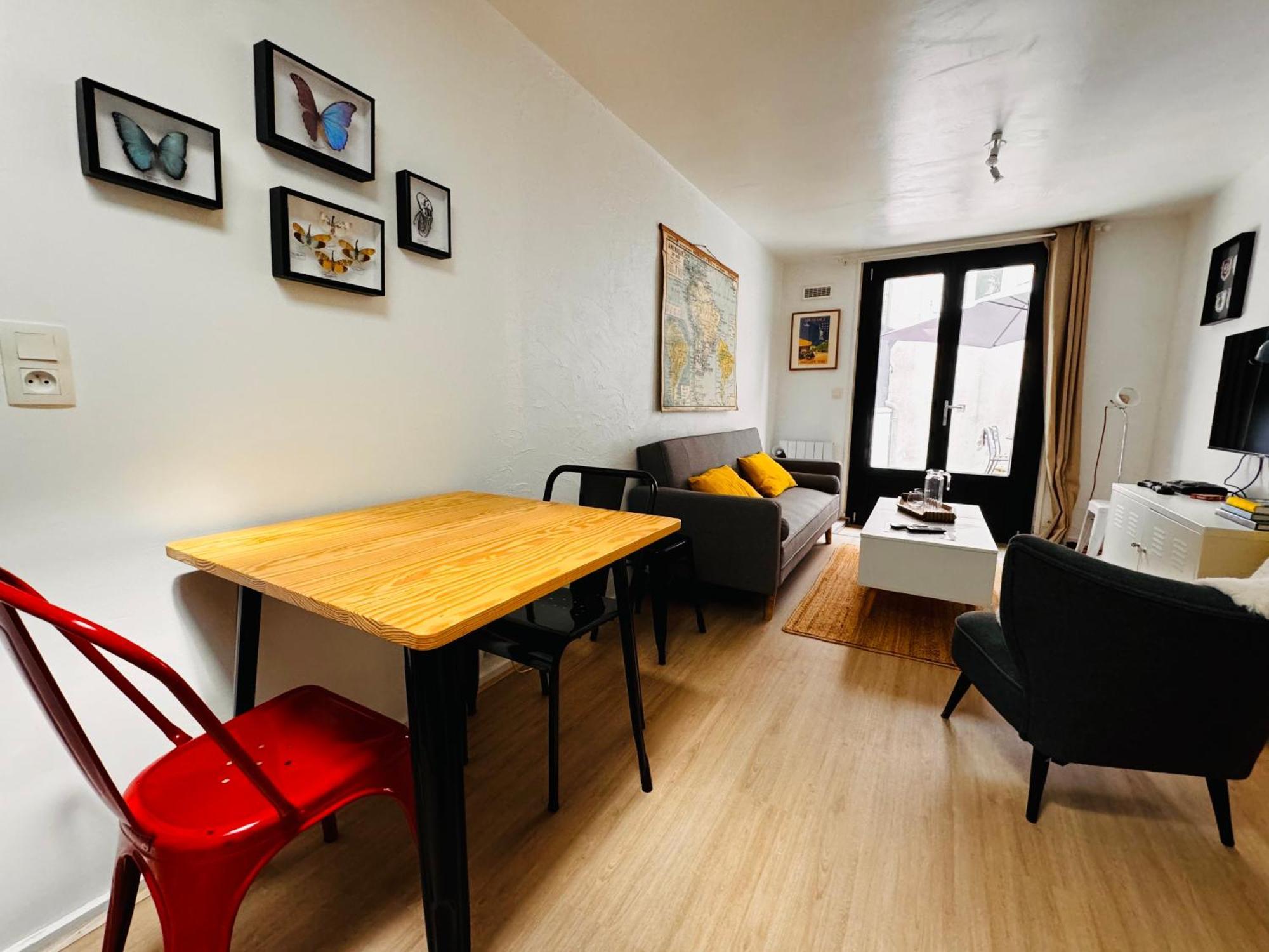 شقة Le Petit Re, Hypercentre, Garage Prive, Terrasse نيورْ المظهر الخارجي الصورة