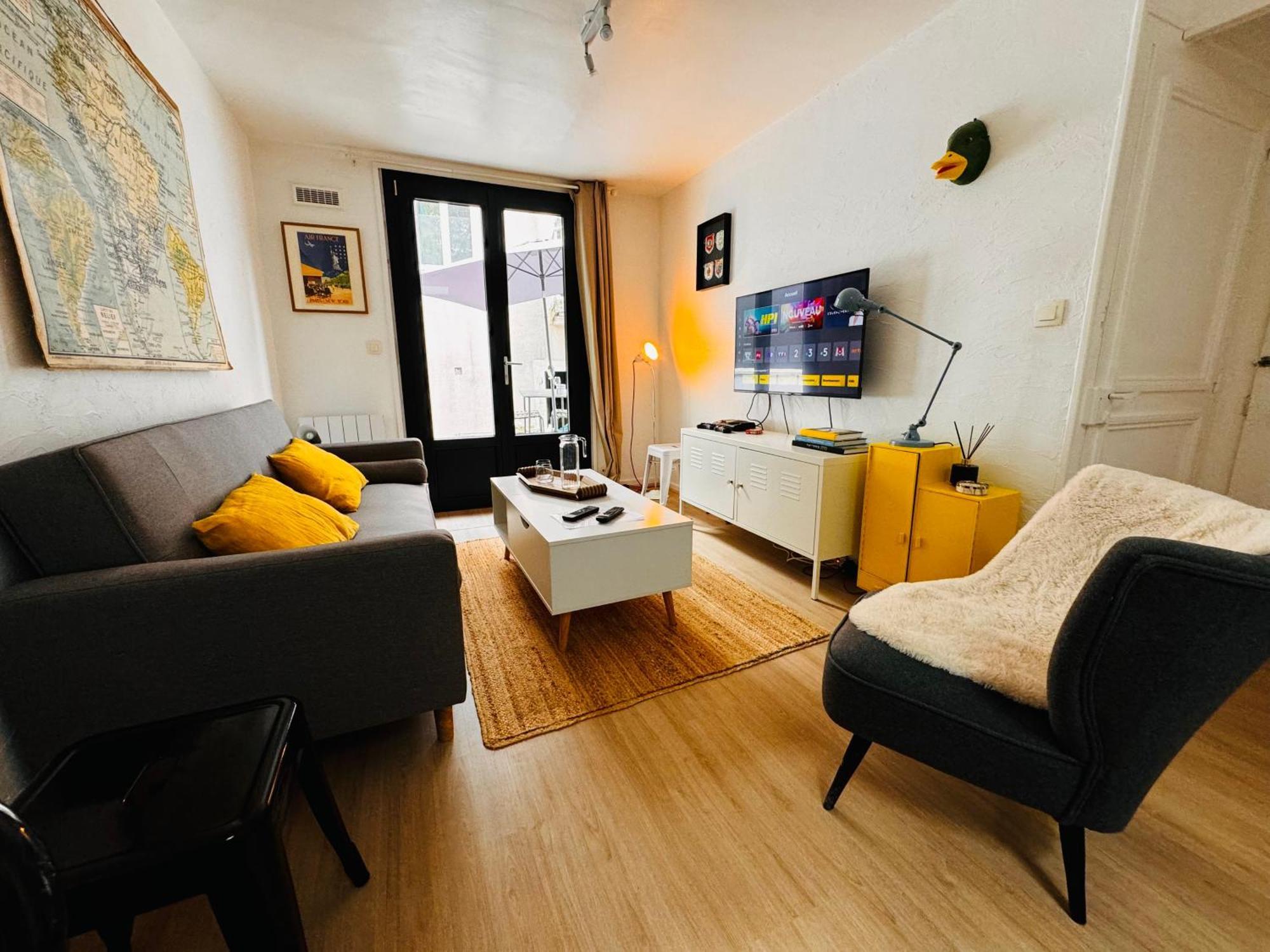 شقة Le Petit Re, Hypercentre, Garage Prive, Terrasse نيورْ المظهر الخارجي الصورة